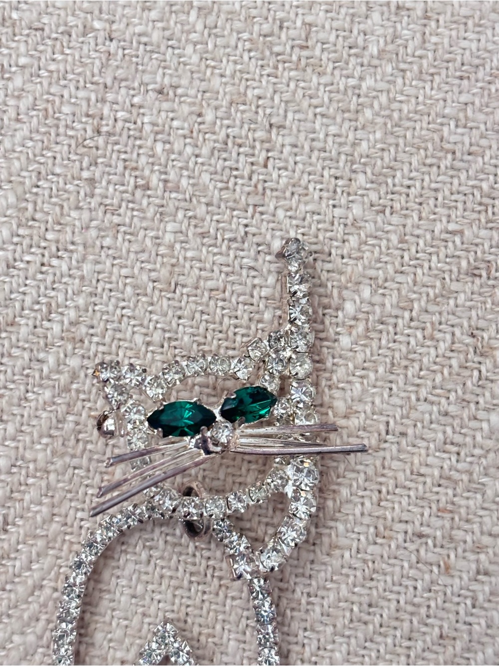 Vintage Trifari Swinging Cat Brooch | Rare Find - Picture 3 of 5